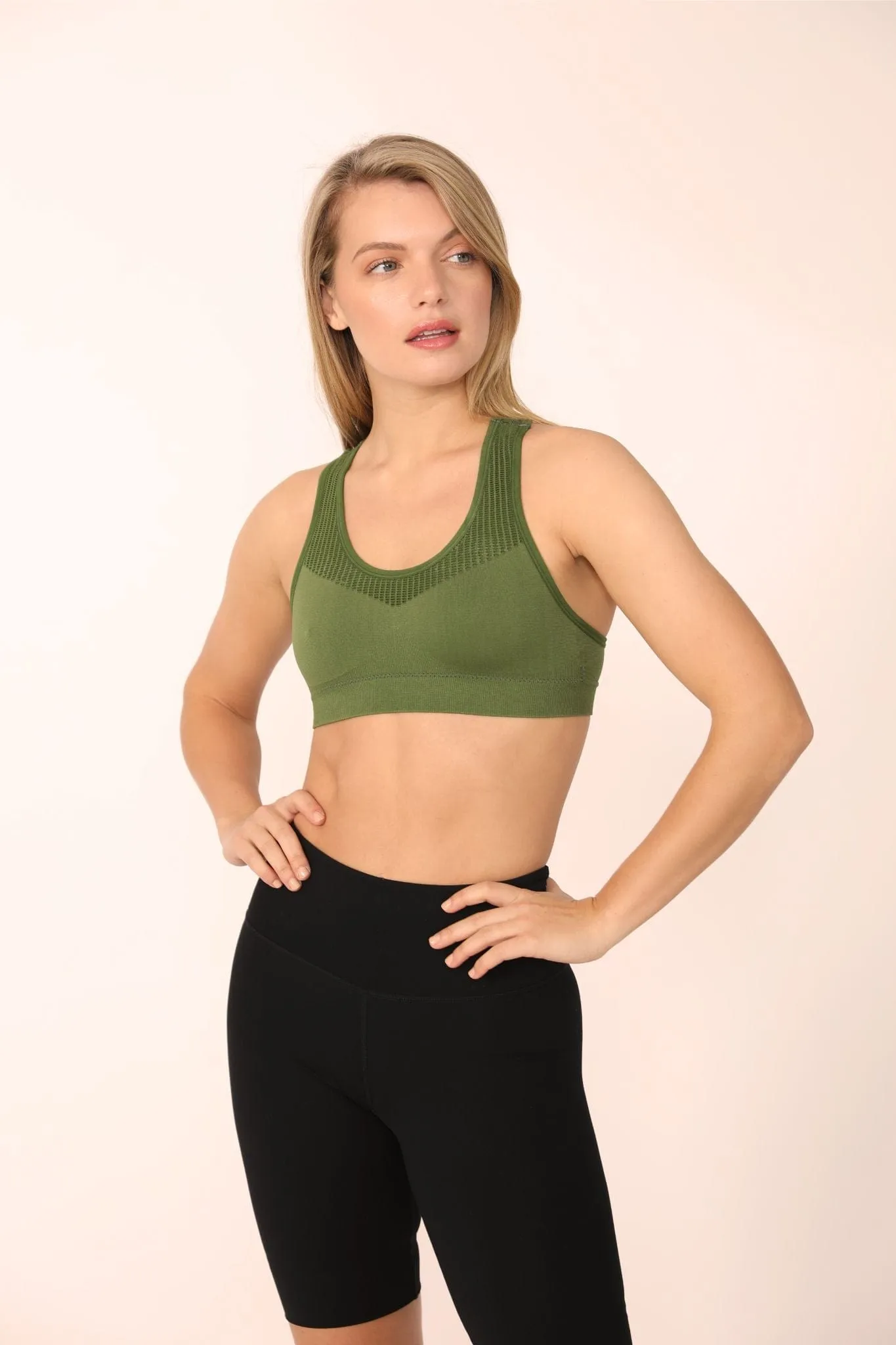 ALAMAE Women's Aries Soft Sports Bra