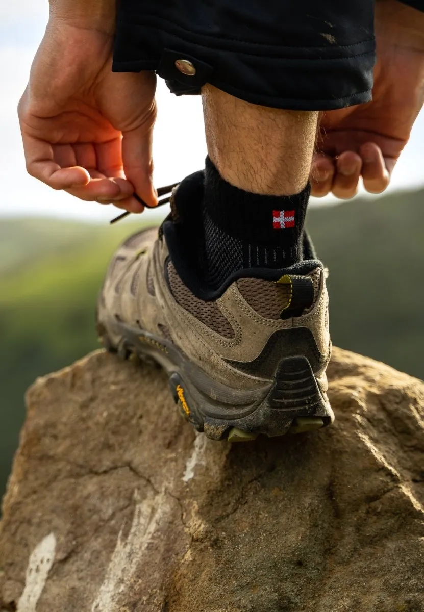 MERINO WOOL HIKING SOCKS LOW CUT